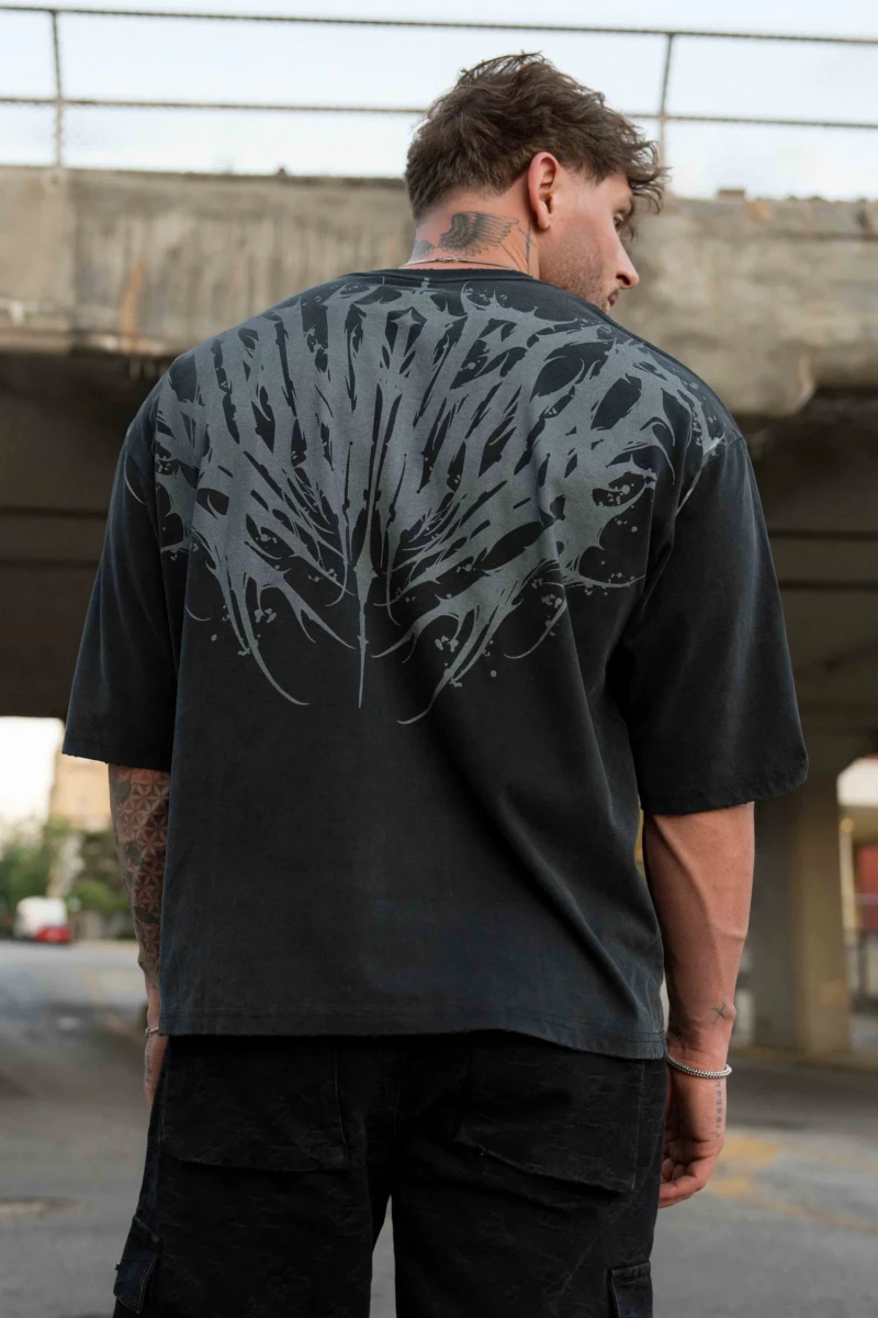 YoungLA Playera Negra Gotico Costillas