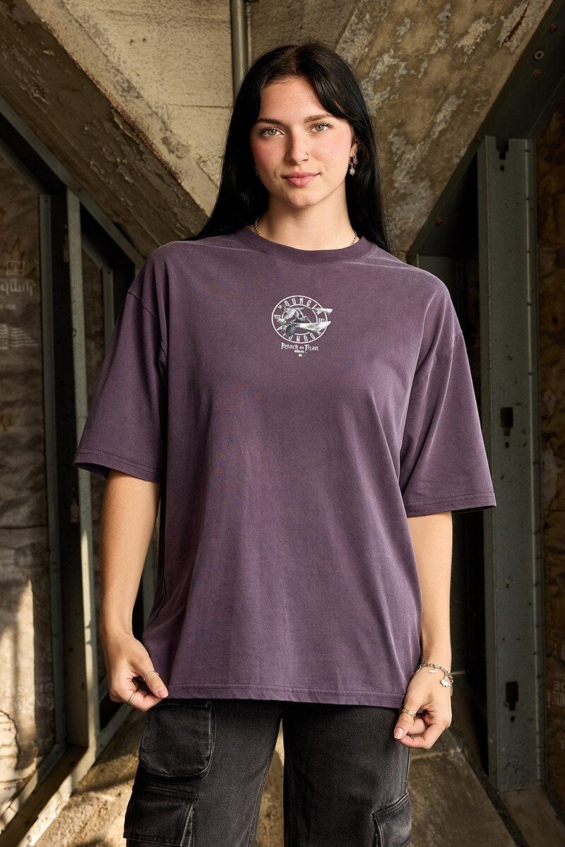 YoungLA x Attack on Titan Playera Morada