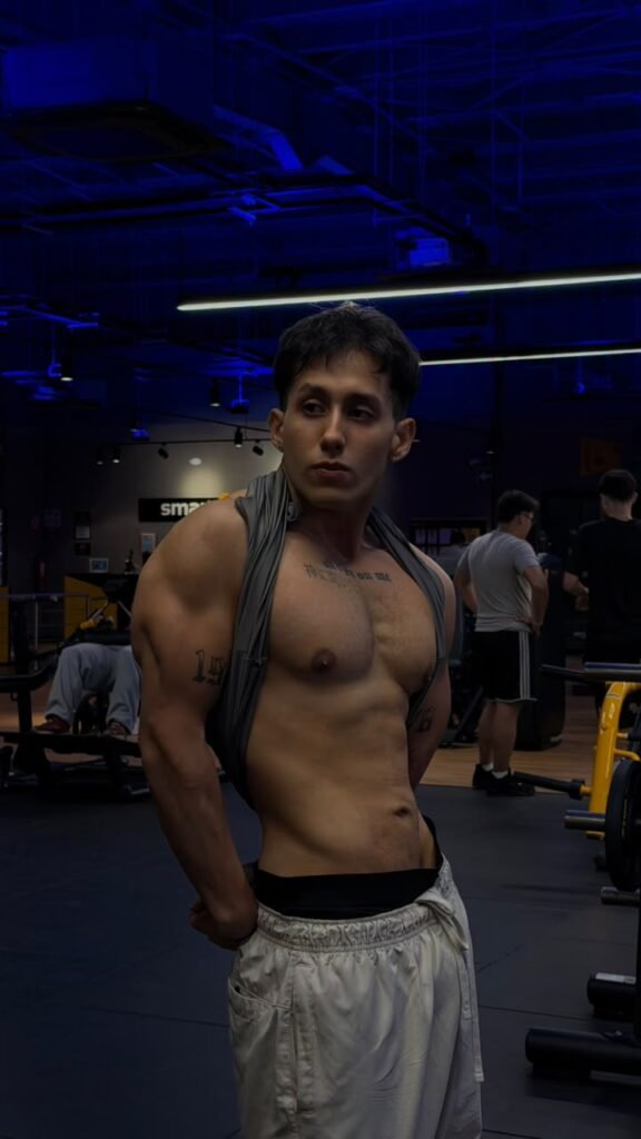 Abdiel López entrenando
