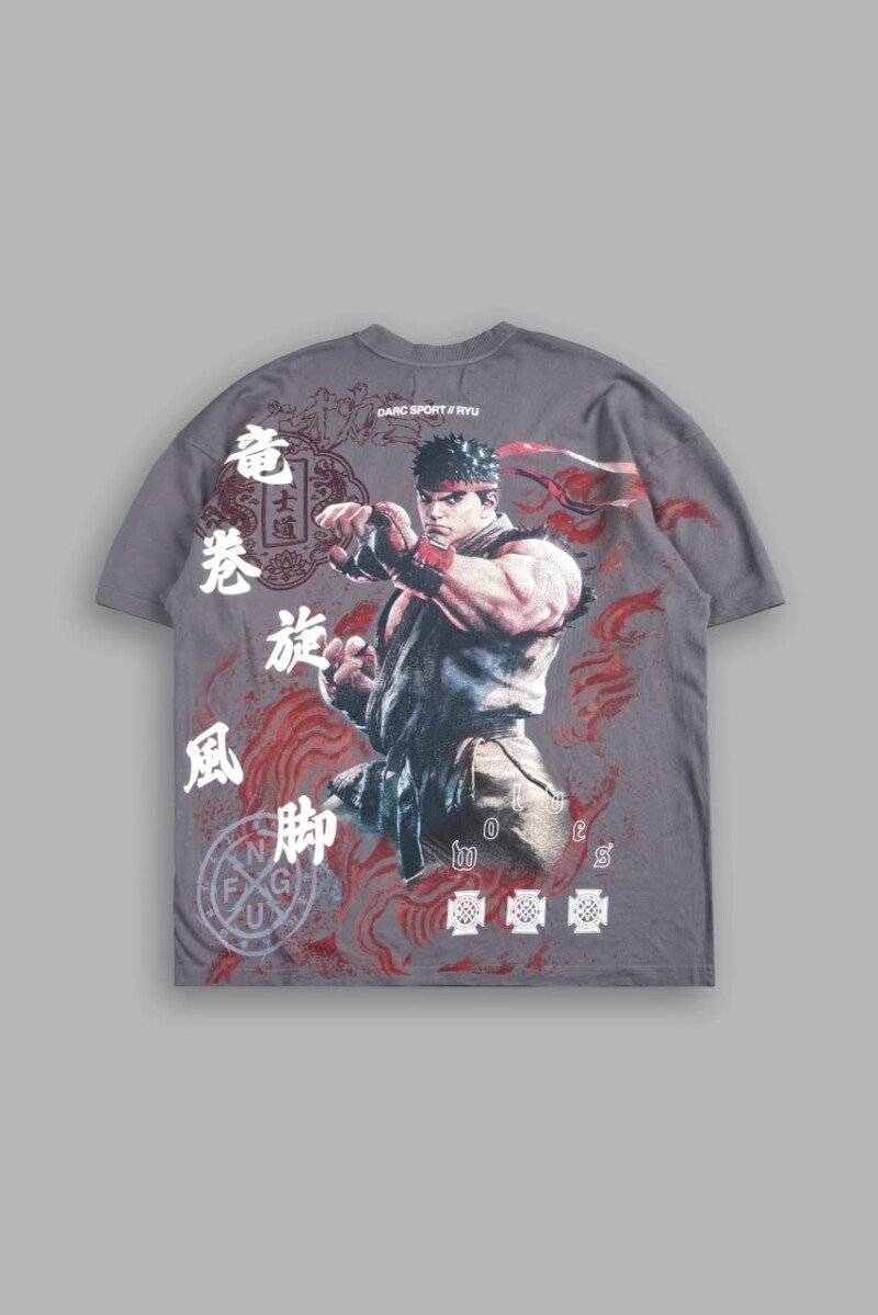 Darc Sport x Street Fighter Playera Gris Ryu