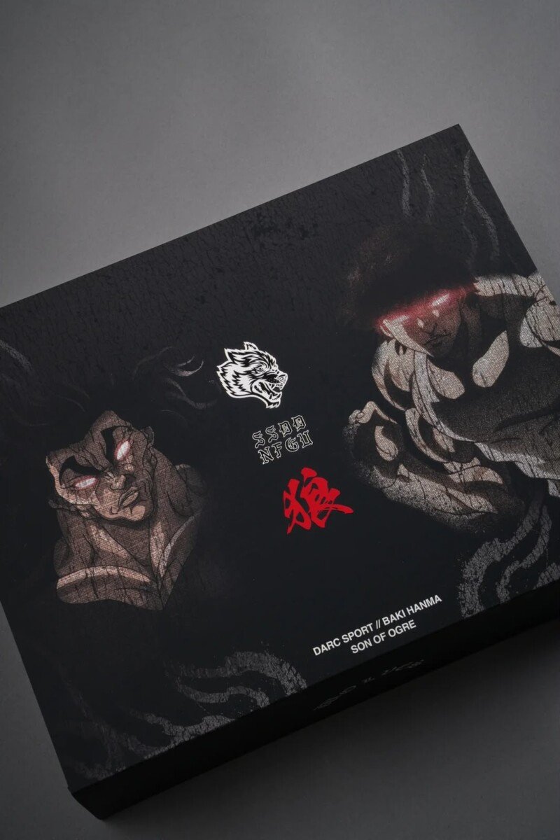Caja de colección Darc Sport x Baki Hanma vista de lado