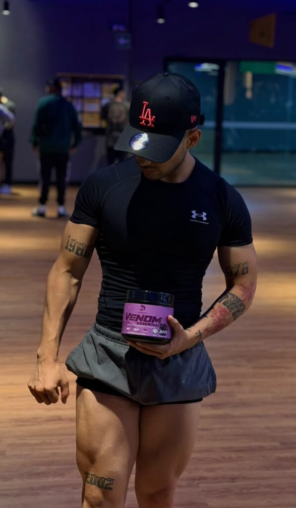 Abdiel López usando suplementos Venom y Evogen