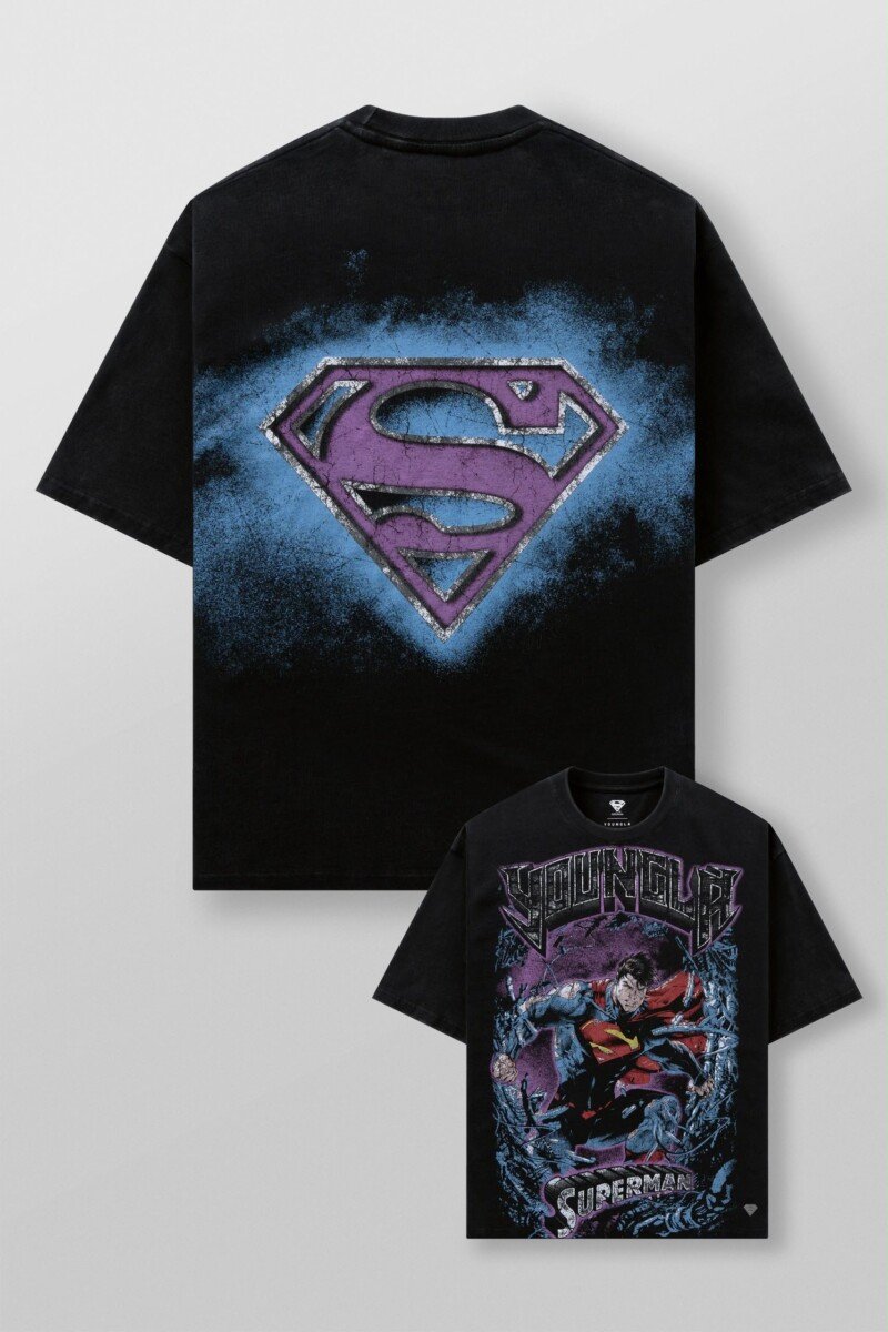 YoungLA x Superman Playera Negra Escudo